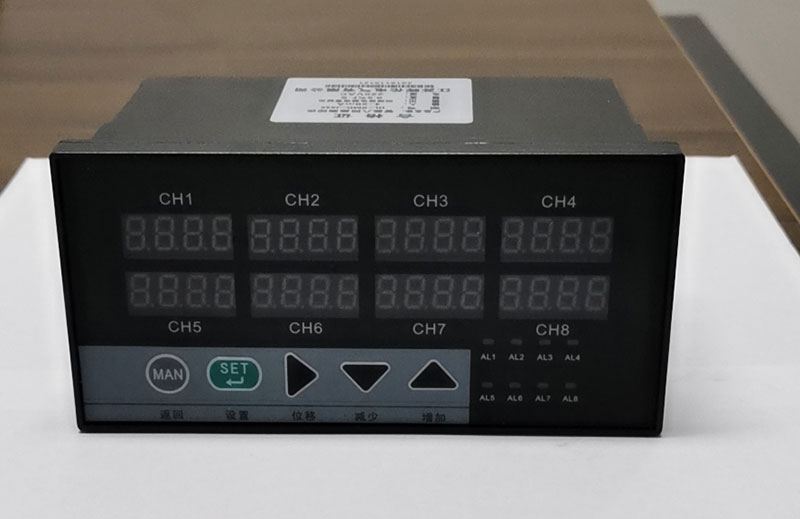 智能八回路显示控制仪
